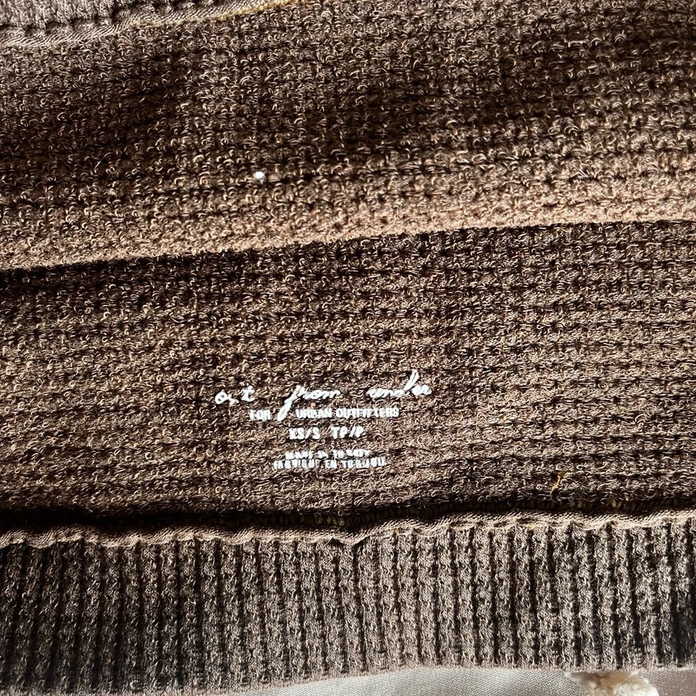 Urban Outfitters One Shoulder Top - Picture 2 of 3
